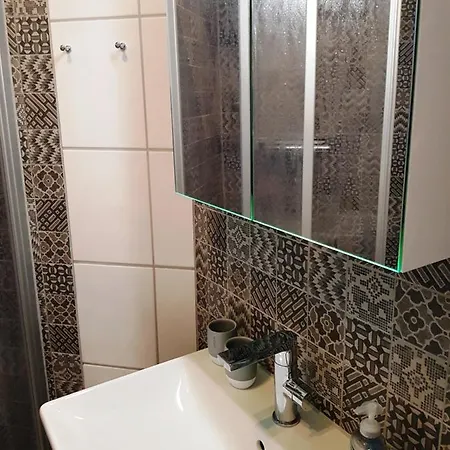Ferienwohnung 3 Im Fischerhaus Mit Wintergarten Appartamento Sellin (Rugen)