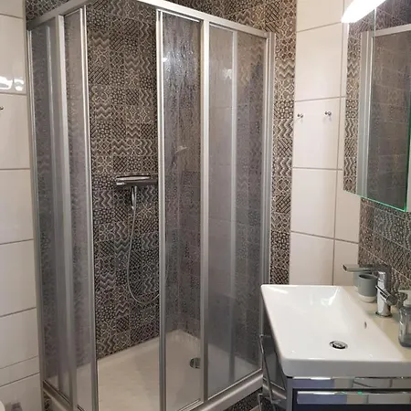 Ferienwohnung 3 Im Fischerhaus Mit Wintergarten Appartamento Sellin (Rugen)